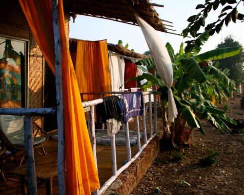 Happy Yoga Tribe (Goa, India)