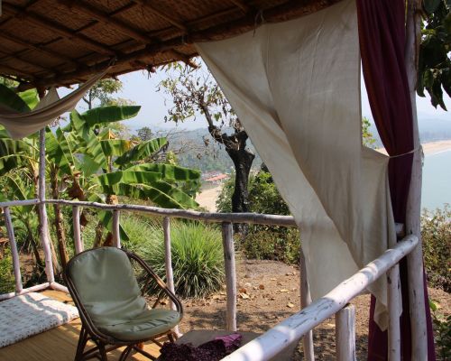 Happy Yoga Tribe (Goa, India)