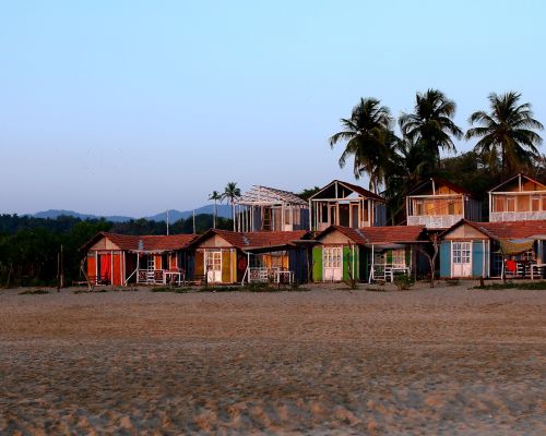 Happy Yoga Tribe (Goa, India)