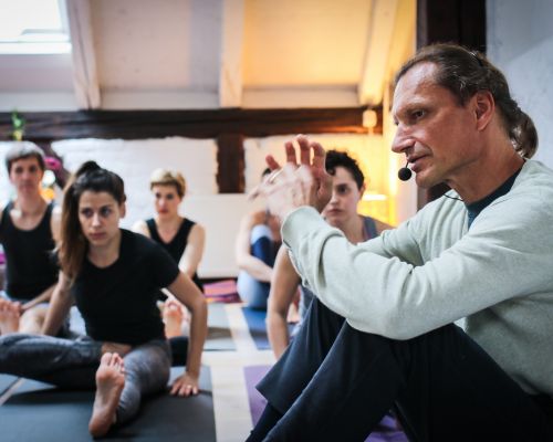 Integrating 8 limbs of Ashtanga with Gregor Maehle
